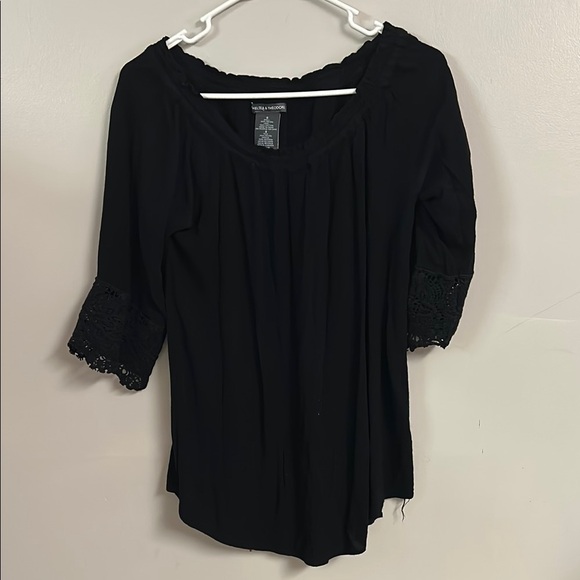 Chelsea & Theodore Black Smocked Ruffled Blouse - Picture 1 of 4
